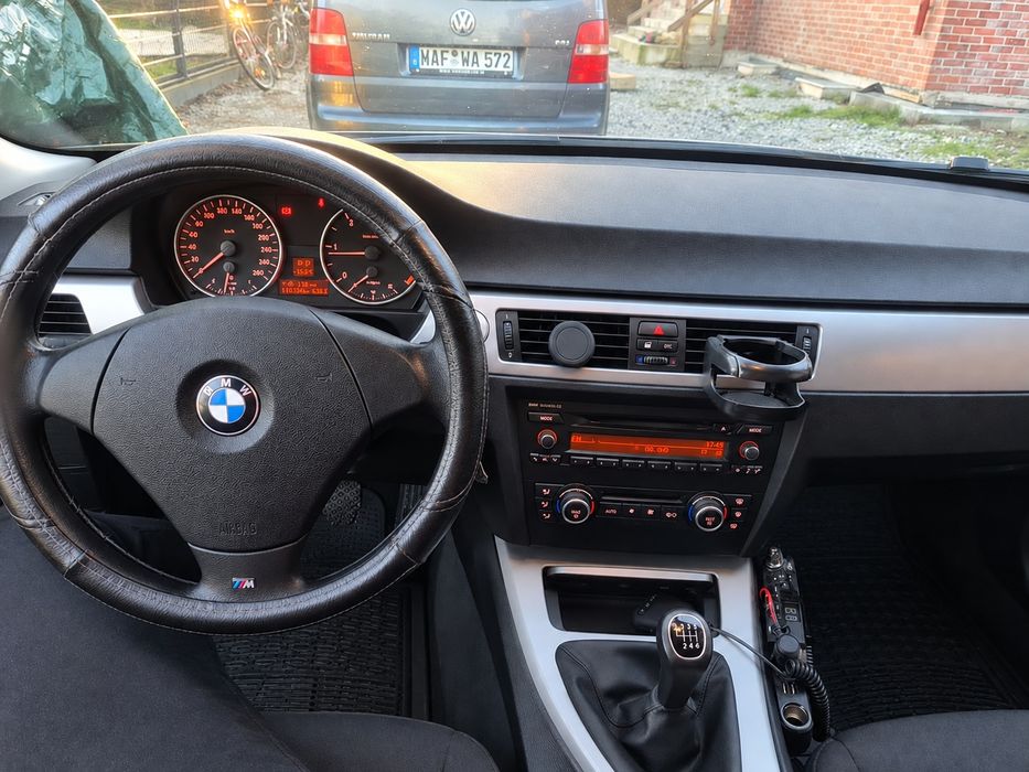 Bmw e90 318d Vand sau schimb cu Duster 4x4