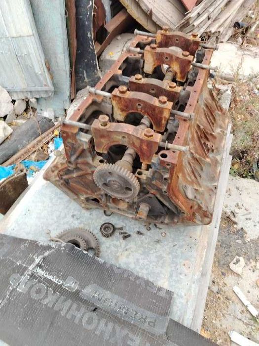 Блок от двигателя на Камаз