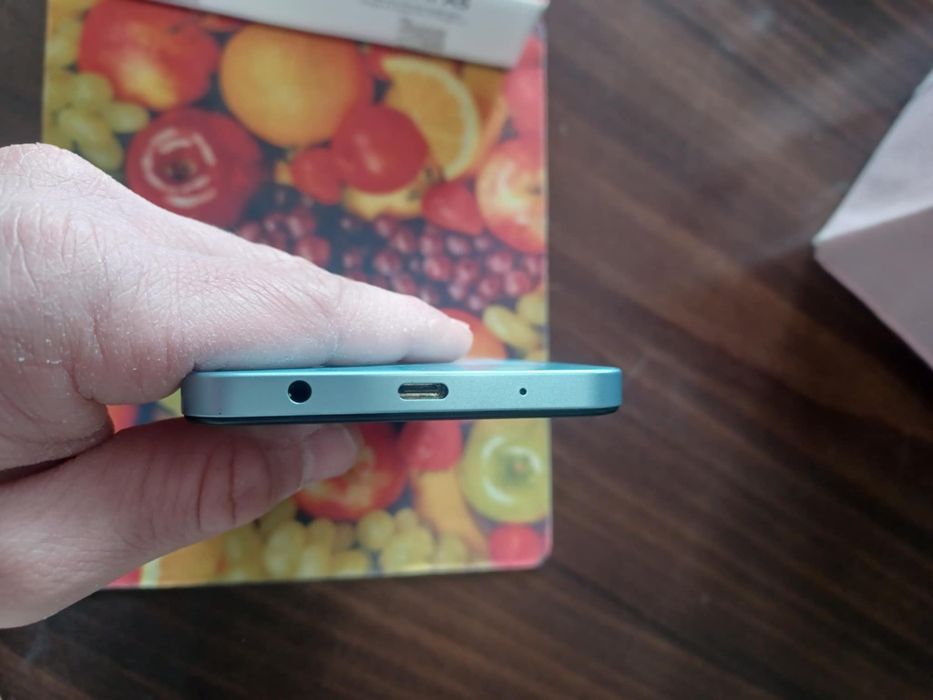 Redmi A5 телефон