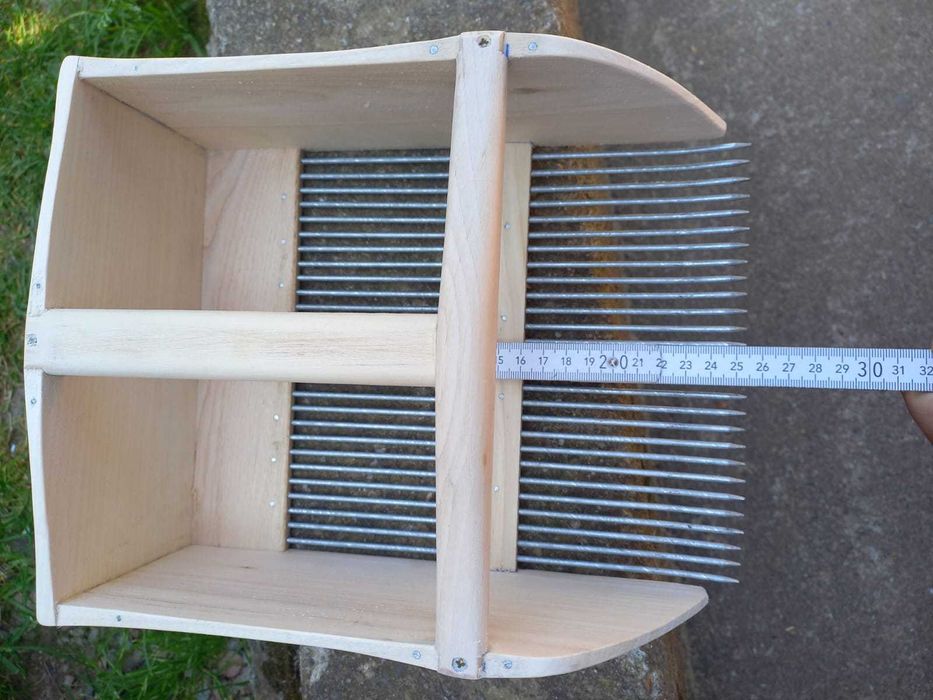 Piaptăn, pieptene pentru cules afine