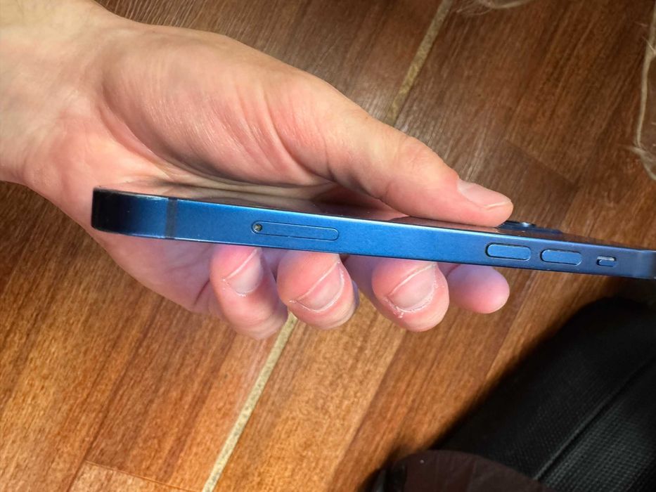 Продаю IPhone 12 mini 64GB Blue