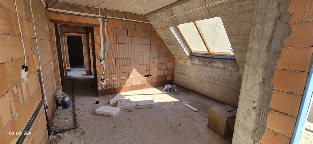 Продава се Тристаен апартамент в Варна, Христо Ботев - 145 кв.м за 580 €/кв.м - Снимка #5