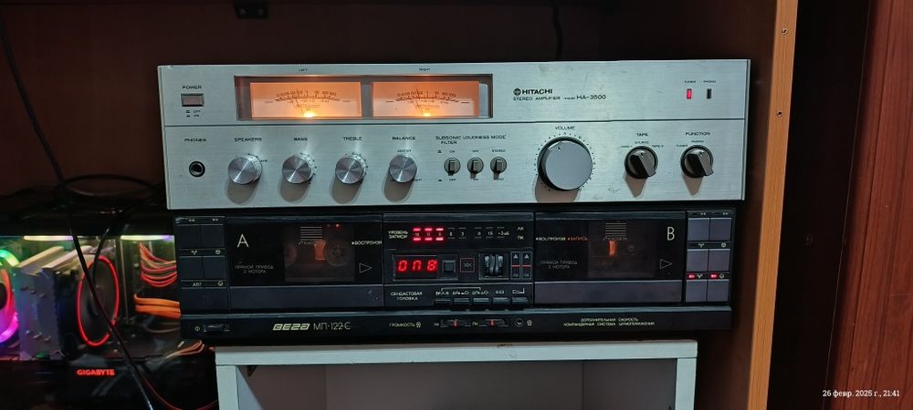 Усилитель Hitachi