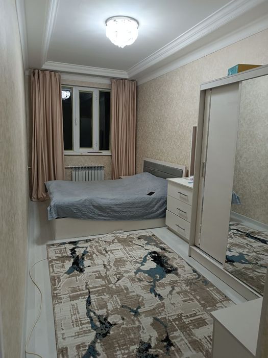 Продам чиланзар 21.  Двух комнатная