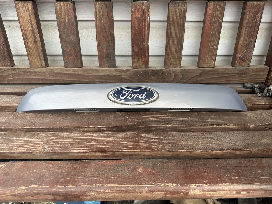 Лайсна заден капак за Форд Ц Макс/Ford C Max след 2010г.!