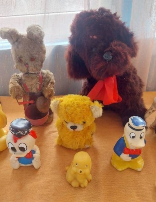 Jucării vechi de colecție.