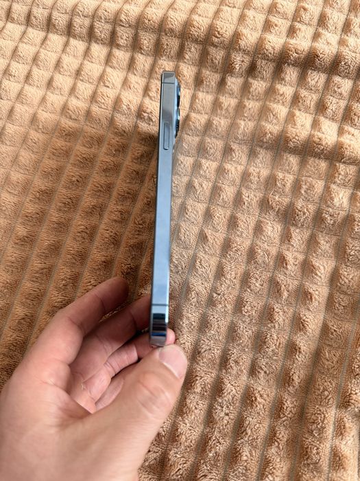 Продам iPhone 13 Pro Max