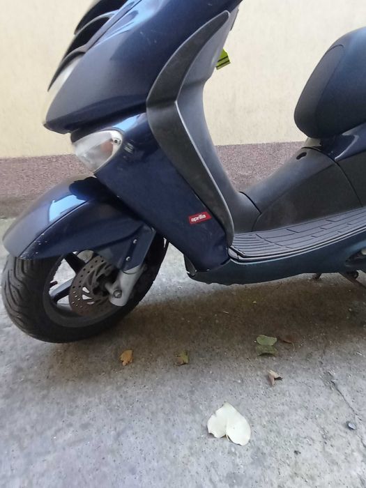 Априлия Леонардо 250