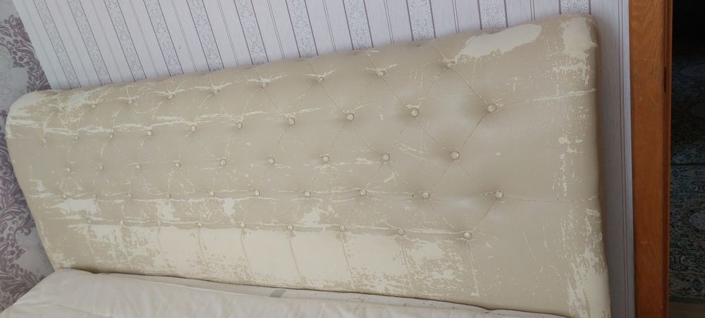 Продам двухспальный кровать 2м×2м