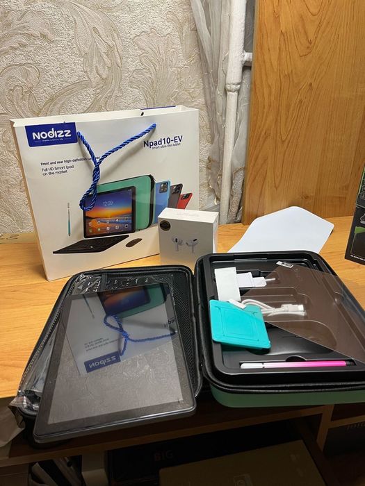 Планшет новый 37000 тг