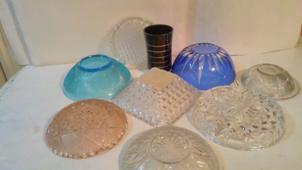 Редкие оригинальные изделия из цветного. фигурного стекла См. фото
