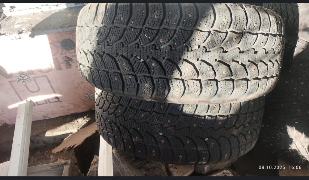 Продам комплект зимних шин