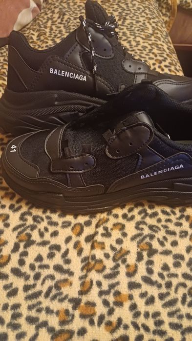 Маратонки Balenciaga  номер 41  нови за 30 евро