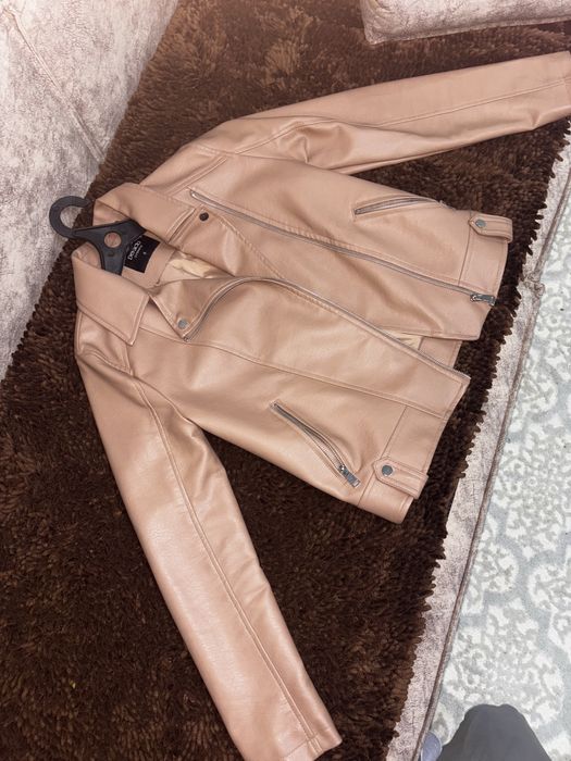 Женская кожаная куртка