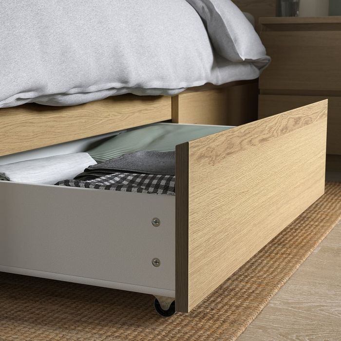 Pat Ikea Malm cu lăzi depozitare și saltea spumă Jysk