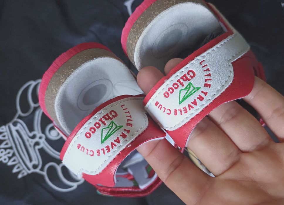 Нови детски сандали Chicco ном. 30