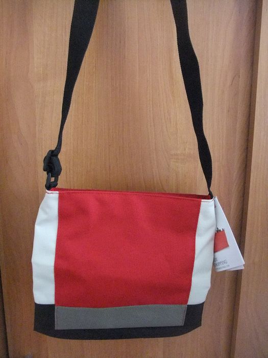 * Нова чантичка *