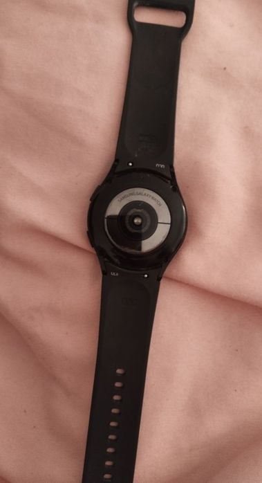Часы Galaxy watch 4