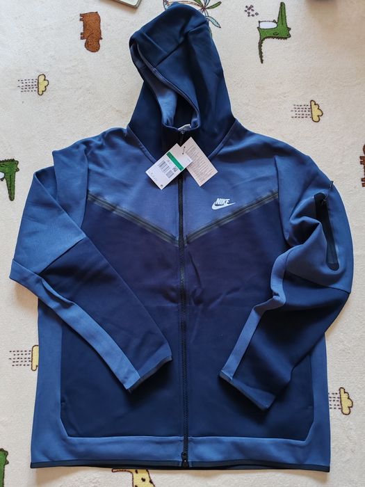 Ново Nike tech fleece Nike tech crew