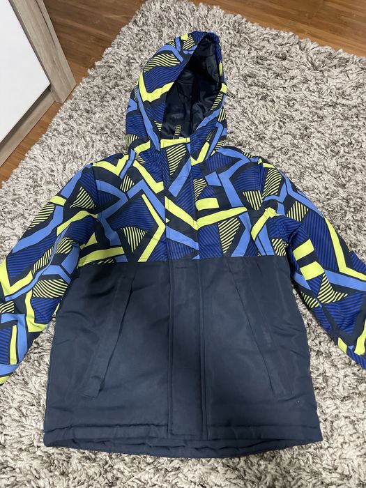 Geaca primavara-toamna,marime 6-7 ani