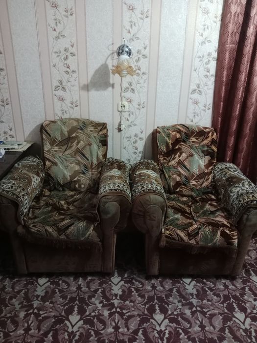Диван и 2 кресла