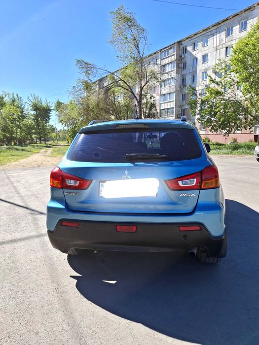 Продам машину Mitsubishi ASX