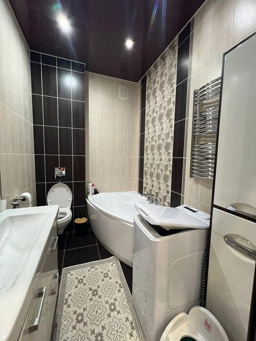 Продается 4 комнатная квартира