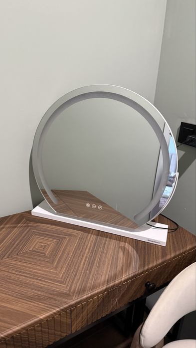 продам зеркало с подсветкой