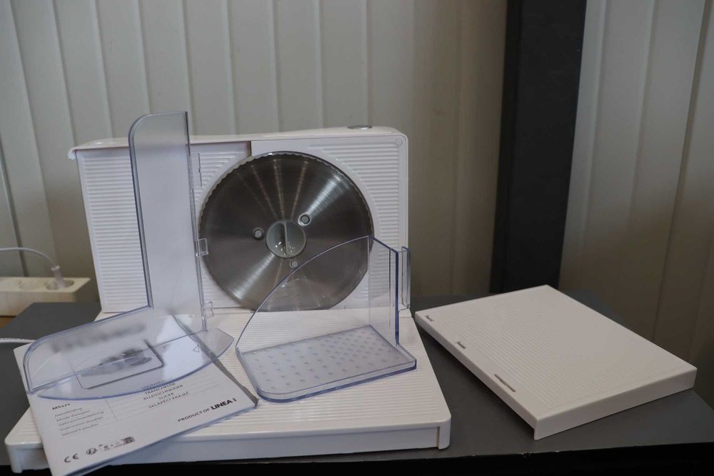 Слайс Машина за рязане Domo 120W MS171, бяла, леко спукана приставка