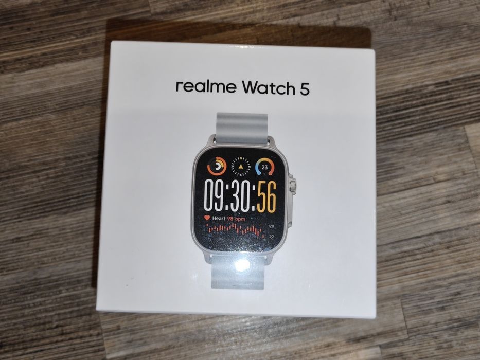Смарт часовник Realme Watch 5 - Чисто нов