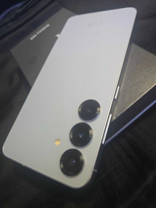 Samsung S25 256GB
