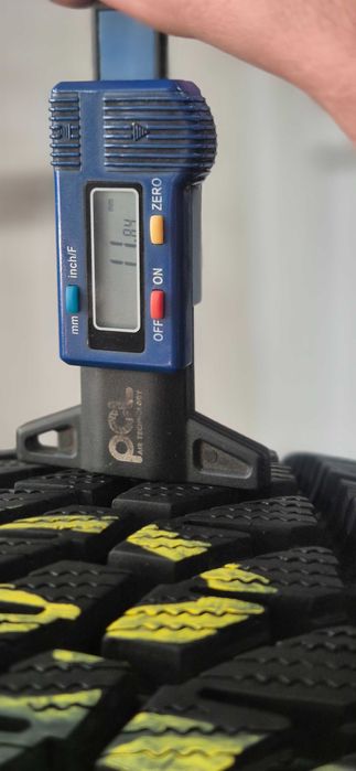 anvelope GT Radial,Bridgestone  215/70/15C  m&,iarna