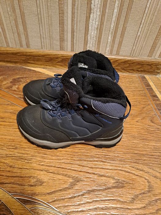 Продам ботинки для мальчика