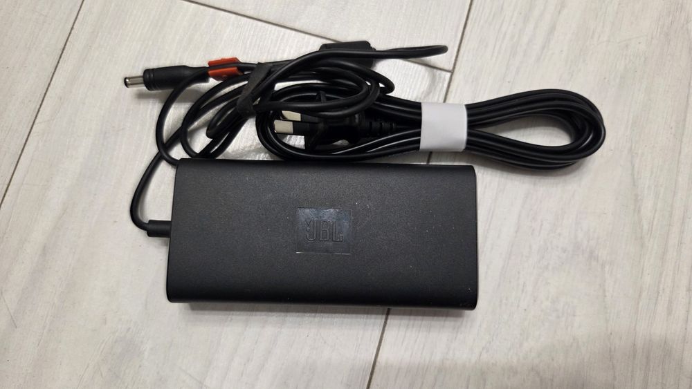 JBL BOOMBOX первой ревизий