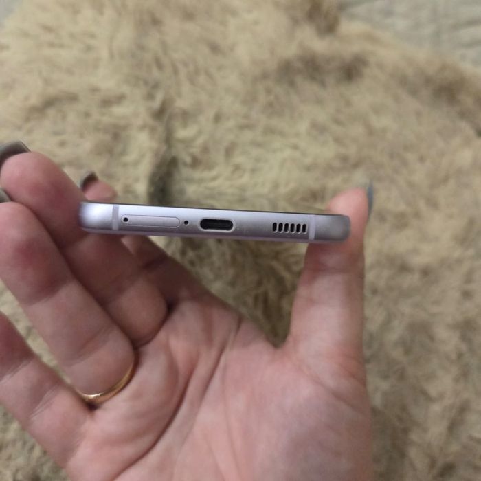 Продам Samsung S21fe