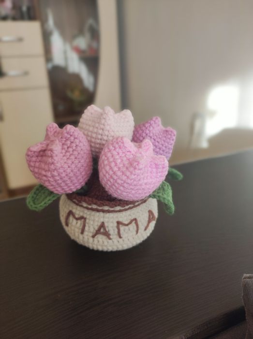 Ръчно плетени цветя