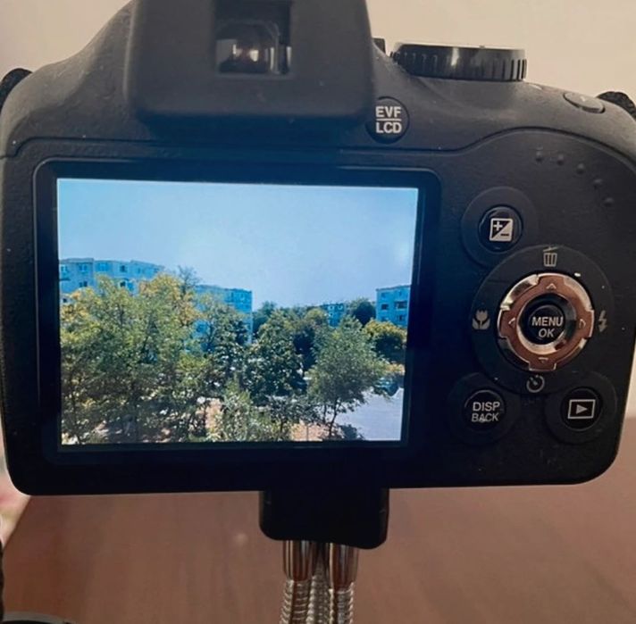 cameră digitală Fujifilm Finepix SL240, 14 MP