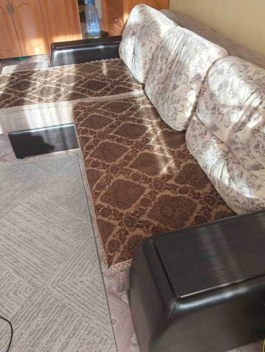 Продам диван с ящиками