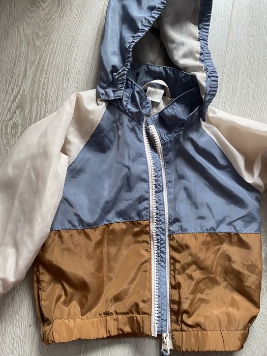 Продавам детско сако HM 104 размер