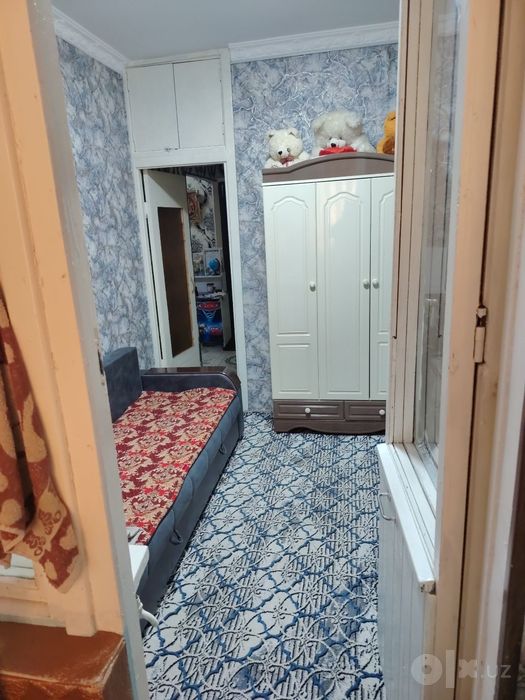 Navoiy shahrida arzon narhda uymiz sotiladi 1 xona
