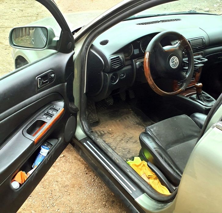 Направен и Готов за Каране Volkswagen Passat B5.5 . Двигател 2.0i Бенз