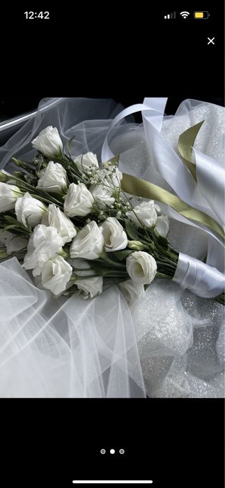 Свадебное платье блестящее