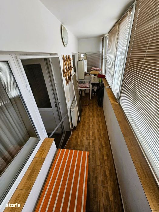 Apart. 4 Camere de Vânzare – Cart. E3, Etaj 3/4, Mobilat și Utilat