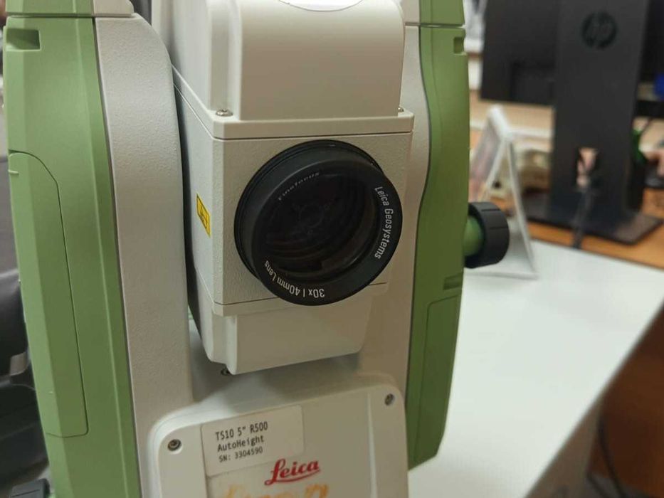 Электронный тахеометр