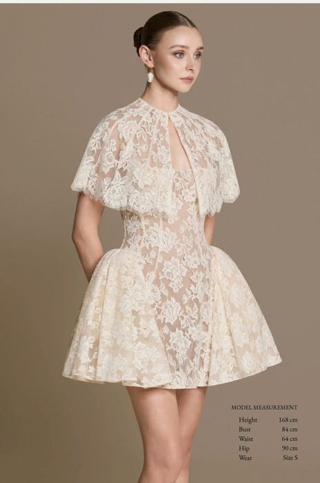 Платье белое Huong boutique