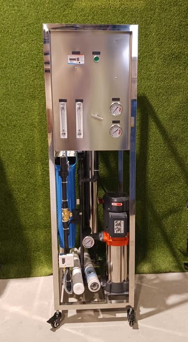 Индустриална система за обратна осмоза 250л на час