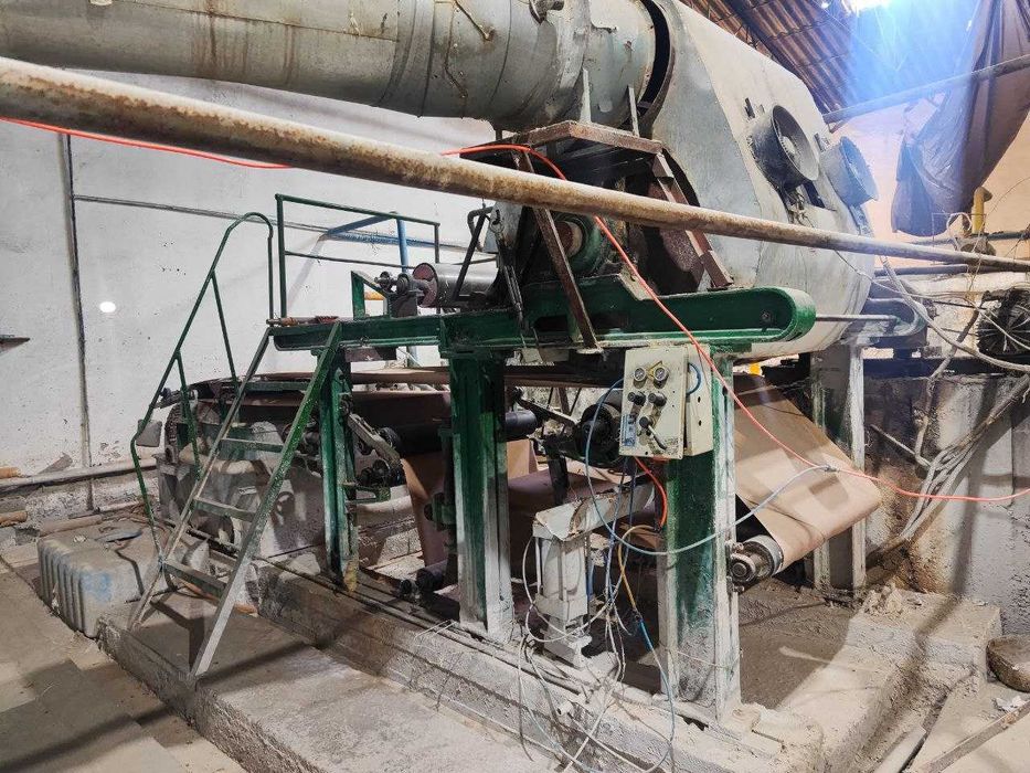 Продаётся бумагоделательная машина (модель 747) в рабочем состоянии.