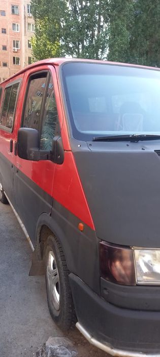 автомобиль форд транзит