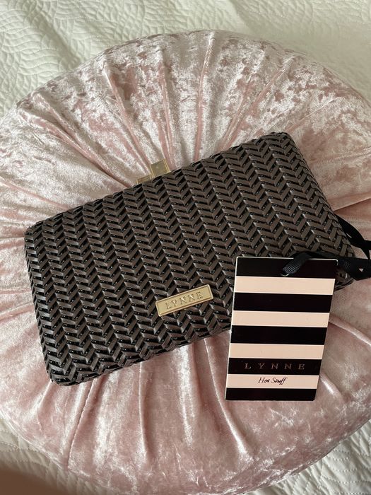 НОВА дамска мини чанта Lynne