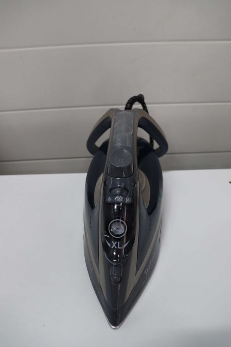 Ютия Tefal FV6846 Ultragliss Plus, 2800W, Авт. изключване, лек ДЕФЕКТ